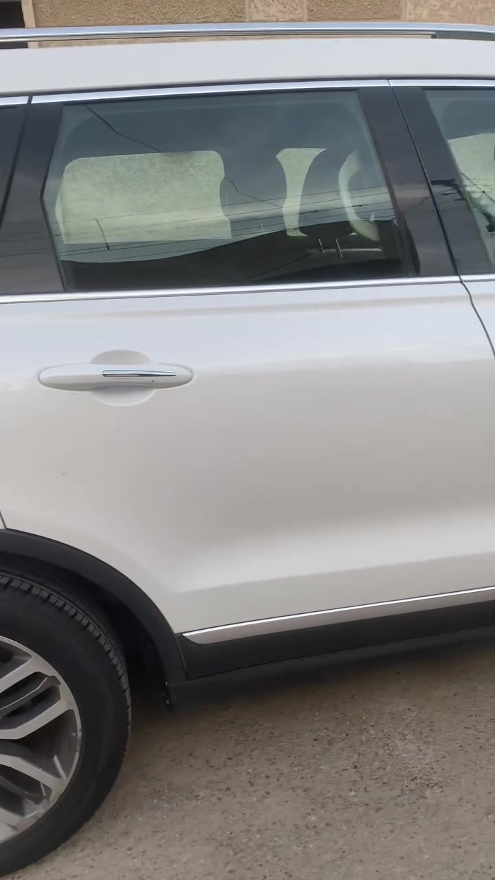 مرحبا اخواني الأعزاء
هافالH7 موديل 2018 
رقم بغداد باسمي تحويل مباشر 
استخدام شخصي نظيفة جدا سبعه راكب 
كير ومحرك مكفولات
ماشية 62 الف
المواصفات محرك 2000 CC تيربو اربعة سلندر .. 
القدرة الحصانية 230 HP
كير ZF من شركة بي ام دبليو ألمانی 6 سرعات دبل كلج DCT
كهربائيات جميعها بوش الماني
سلايت روف طكتين
تبريد ماشاء الله قطعتين والثالث مركزي
 يوجدثلاجة بالجكمجة
تحكمات ستيرن .شفتات كير/تحكمات مسجل/تحكم تحديد سرعة /تحكمات شاشة معلومات السيارة بالتفاصيل
8/انظمة متعددة السياقة
( سبورت .. عادي .. اقتصادي )
9/اصطفاف بارك ذاتي
10/اوتو هولد (A)توقف ذاتي في الازدحام
11/هاند بريك اوتو كهربائي
12/جنطة كهربائي شفط
13/كشنات جلد
14/كشنات الامامية كهربائية ومجهزة بنظام التدفئة
15/مري شفط وانارة ليزرية ترحيب هافال
16/كامرات ٣٦٠ درجة
17/ نقطة عمياء وتحذيرية للتجاوز
18/لايت متحرك مع الستيرن
19/ماسحات اوتو عند المطر
20/ويل كب حجم ٢٠
21/مري للخلف تظليل ذاتي
22/مسجل ونظام صوتي متكامل من شركة انفنتي
السياره كامله و كل نقص مابيها و مسيوي صيانه كامله للسياره
السعر 135 
***********
