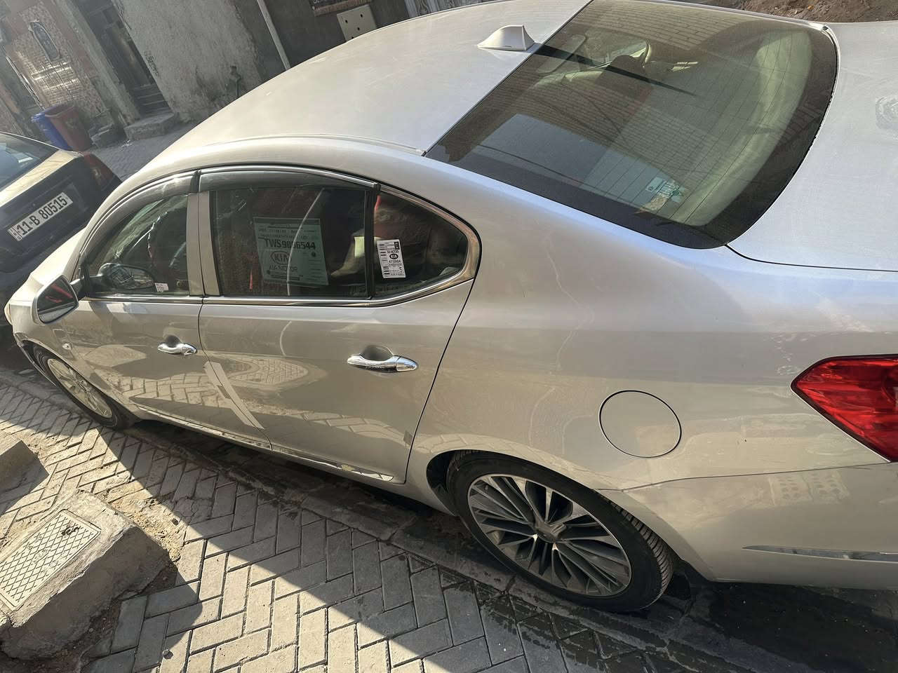 السلام عليكم كيه كاتنزا خليجي
6 سلندر  محرك 3500 بغداد بسمي  ماشيه 172  بيها جاملغين اماميه واحد بي تكحيل  واحد بيها بارد قليل  
السعر 100$ 
***********
***********
