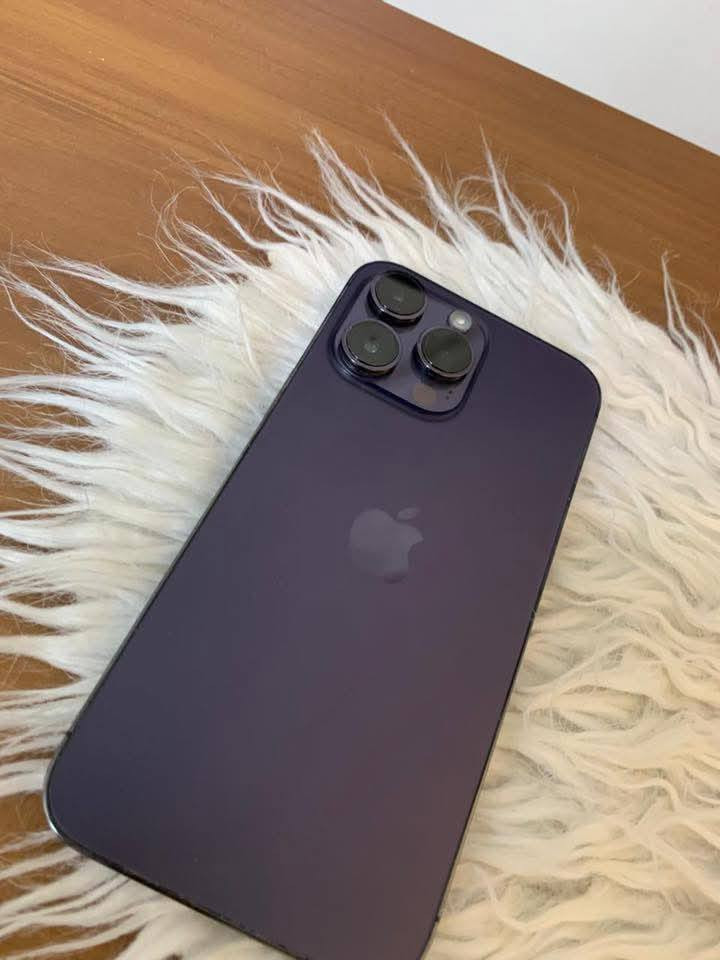 مكلف بالنشر 
ايفون ١٤ برو ماكس
iPhone 14 Pro Max
مساحه ٢٥٦ 
بطاريه ١٠٠ متغيره 
ومغير شاشه 
فيس اي دي شغال طلقه وكل شي  تمام 
 مابي اي ملحوضة 
بدون خدش بسعر ١٢ برو ماكس
رقم التواصل ***********
