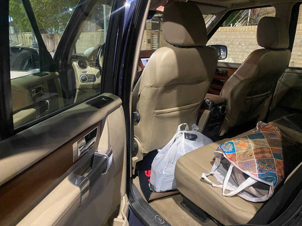 السلام عليكم رانج ديسكفري موديل 2005 السياره كاز نظيفه مصبوغه عام للجماليه سياره حلوه ونظيفه وخير من الله سعر السياره خاص لاستفسار *********** مكان بغداد
