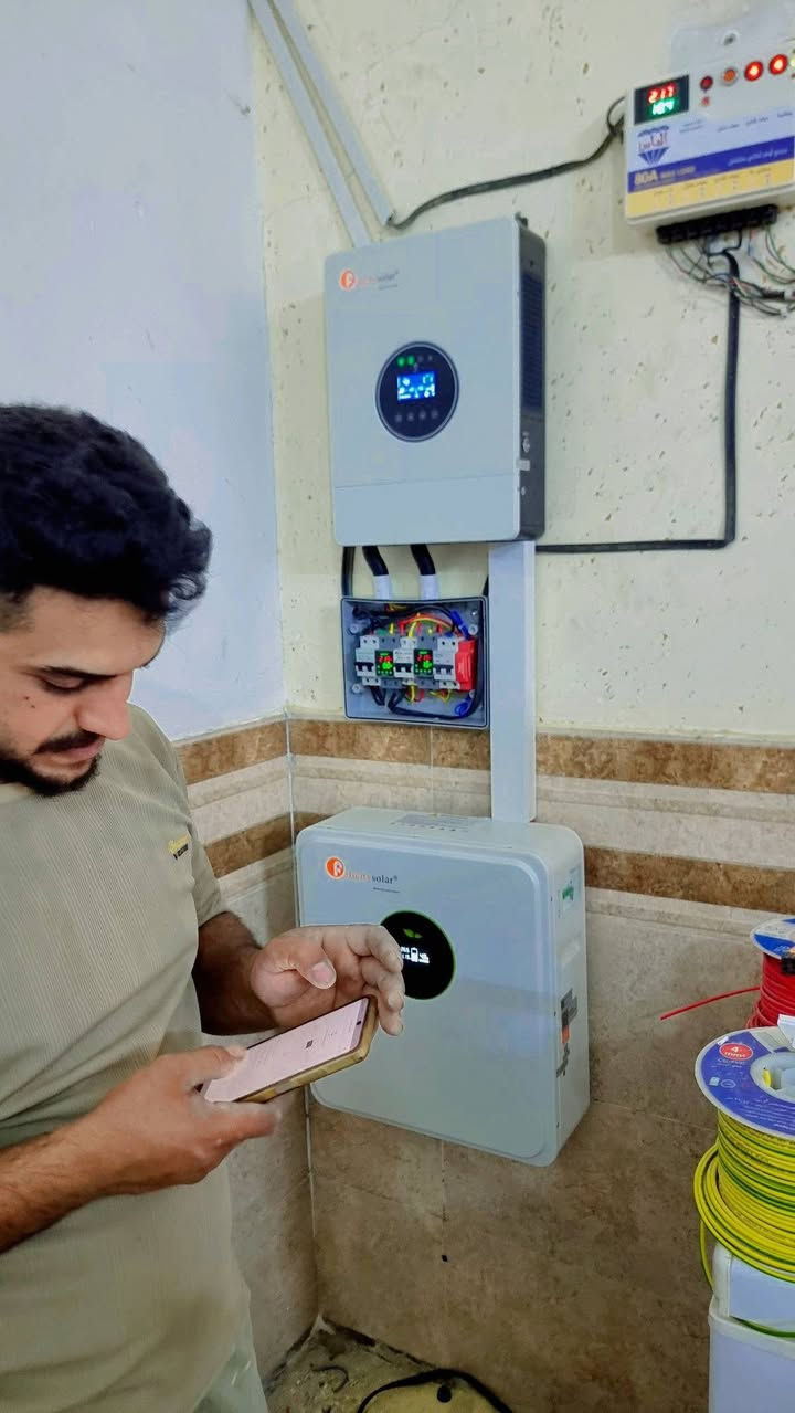بسم الله 
وعلى بركه الله
بيت اخر يودع انقطاع الكهرباء
بيت اخر يودع  المولد وضجيجها
بيت الاخ عباس حمزه 
قرر تنصيب منضومه بقدره 
8    امبير نهارا
5    امبير ليلا 
تتكون من 
1/الواح لونجي 610 واط عدد 4
2/ بطاريه ليثيوم فلستي سعه 5ك واط س
3/ انفيرتر 4ك فلستي واي فاي 
مع بقيه اجزاء المنضومه 
مستمرين بالتجهيز والتنصيب وبأنسب الاسعار ان شاء الله


**إذا كنت صاحب هذا الإعلان وتريد حذفه لأي سبب، رجاءا أرسل رسالة إلى الدعم الفني**