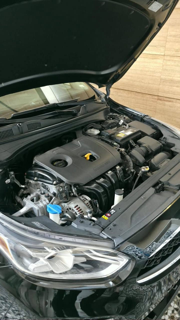 السلام عليكم ورحمة الله وبركاتة
للبيع كيا فورتي موديل 2019 اكلين تايتل مكينة 2000 دوش 
رقم بغداد بدون حادث بدون ايرباك بدون تبديل 
فقط جامرلغ خلفي اكلير 
مواصفات  EX
محرك كير كهربائيات كل كفالة تخم تاير جديد 
مكان سياره ديالى بعقوبة 
***********
