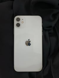 آيفون ١١ • ١٢٨ • ابيض