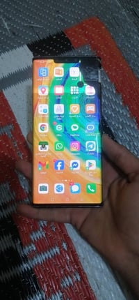 هونر ميت ٣٠ برو • ٢٥٦/٨ • شاشة بيها سواد