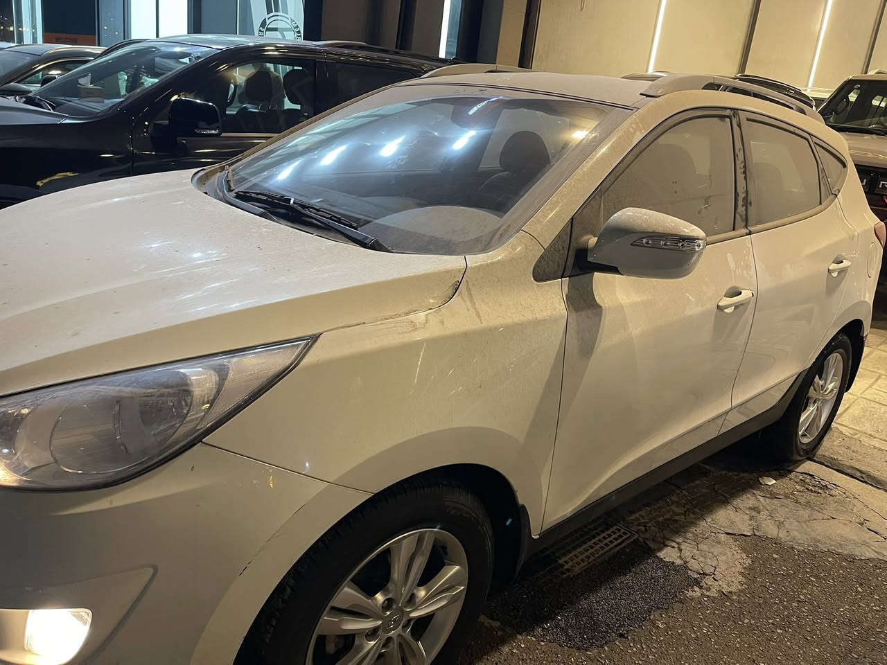 توسان 2011 الشركه العامه
السياره زيرو ماشي 8000
على وضع الشركه مخزنه
اجدد توسان بالعراق بهذا الموديل
السعر 182
للاتصال ***********
