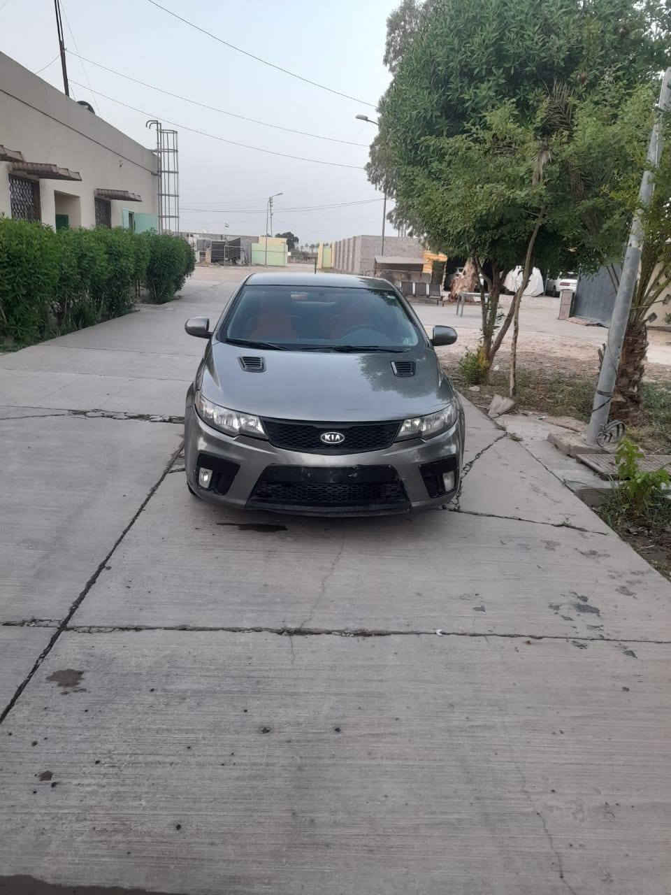 كيا فورتي تك باب للبيع..
 ملاحظات السيارة : السيارة مصبوغه عام جمالية حادثهة خارج العراق بجم بس شاصيها سليم وداخل العراق مضروبه بلباب مال سايق يعني صفحه كامله كير بدلته جديد محرك هم مبدله جديد كاصه حاوية مكفول ومضمون هوة والكير تجي تفحص بنفسك وتاخذ سيارة نضيفه مرتبه من الداخل اقتصادية محركهة الفين تيربو بغداد, العراق


**إذا كنت صاحب هذا الإعلان وتريد حذفه لأي سبب، رجاءا أرسل رسالة إلى الدعم الفني**