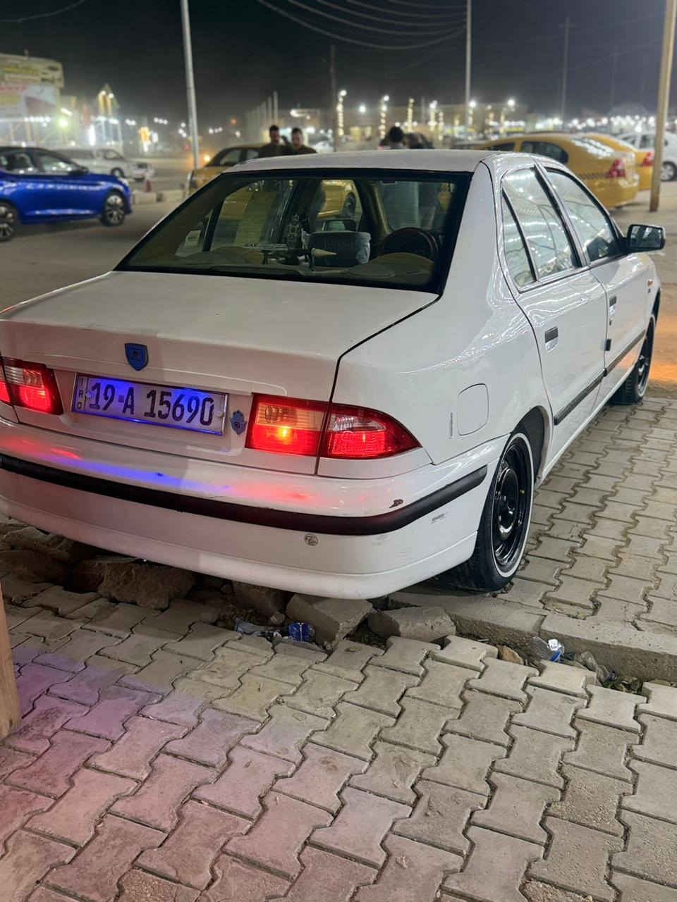 سلام عليكم سمند 2012 سياره بيها بس الهلالات جيرو مكينه وحداديه تبريد سياره جاهزه ما عايزه كل شيء مكان السياره بالنجف سنويا جديده رقم جديد السعر 48 وبيها مجال حك الجهه وهذا رقم بالخدمه ***********
