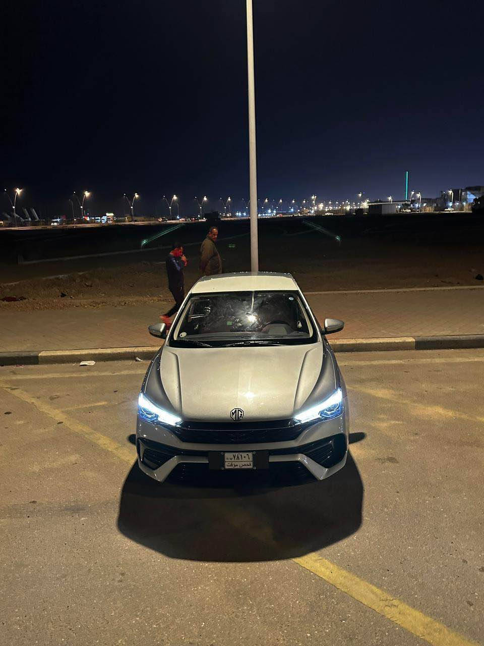 السلام عليكم سيارة MG5 ماشية 18 الف بيها تبديل جنطه بس سيارة جديدة ونظيفه :*********** الزبير, البصرة
