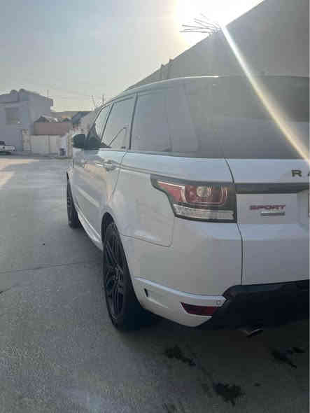 السلام عليكم 
سيارة فخامة رنج روڤر 
بو فروتنئ 
موديل 2016 sport 
فول مواصفات 
داتاشو دوسك كهرباي درگهـ شفت 
مكينه ٨  فول مواصفات تاير جديد
رقم سنوي جديد 2030 
سياره سر ناڤيمه تحويل شرت 
كير مكينه شرت  سياره بئ مصرف اكجار 
سياره اكجار بئ صبخ بئ زربه كلين تايتل 
جهـ زاخو. 
رقم تلفون *********** 
سعر 305 ورقه مجال زاخو

