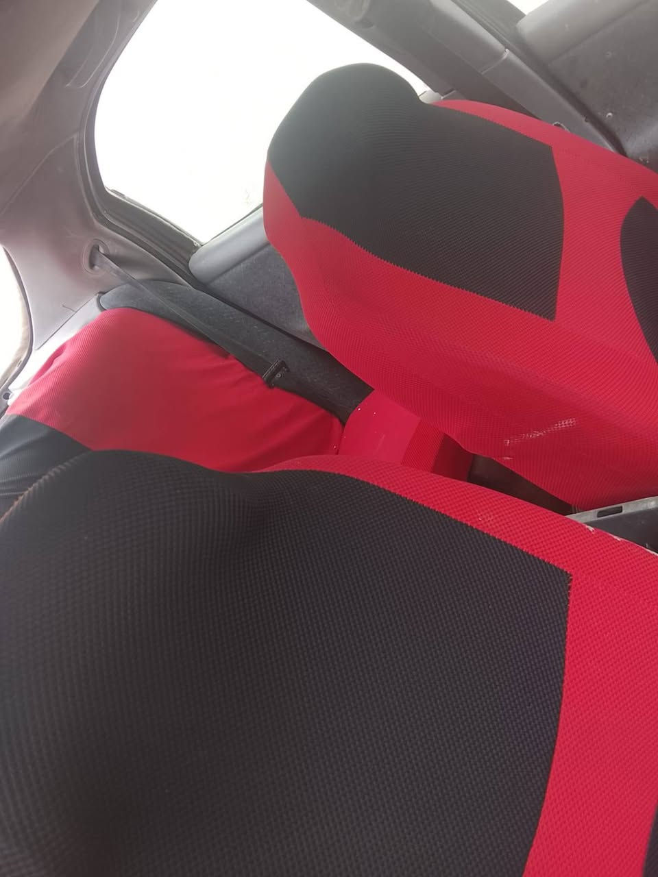 السلام عليكم ورحمة الله وبركاته يوجد سيارة للبيع / 
1_ النوع / فود مونديو 
2_ الموديل / 1993 
3_ الگير والمحرك/ گير عادي محرك 2000
4_ الرقم والتحويل / رقم ألماني صلاح الدين خصوصي تحويل مباشر 
5_ السنوية / منتهية الصلاحية منذ عامان 
6_ الغرامات / لايوجد 
7_ النقوصات / فقط صدر تبديل كابريته ودبلات وكرون شفت  تبديل صدر بالكامل 
8_ السعر / اريدها ب 13 ورقة قفل مقفول 
الشراي يتفضل خاص تحياتي لكم جميعا 🌹 سامراء, صلاح الدين


**إذا كنت صاحب هذا الإعلان وتريد حذفه لأي سبب، رجاءا أرسل رسالة إلى الدعم الفني**