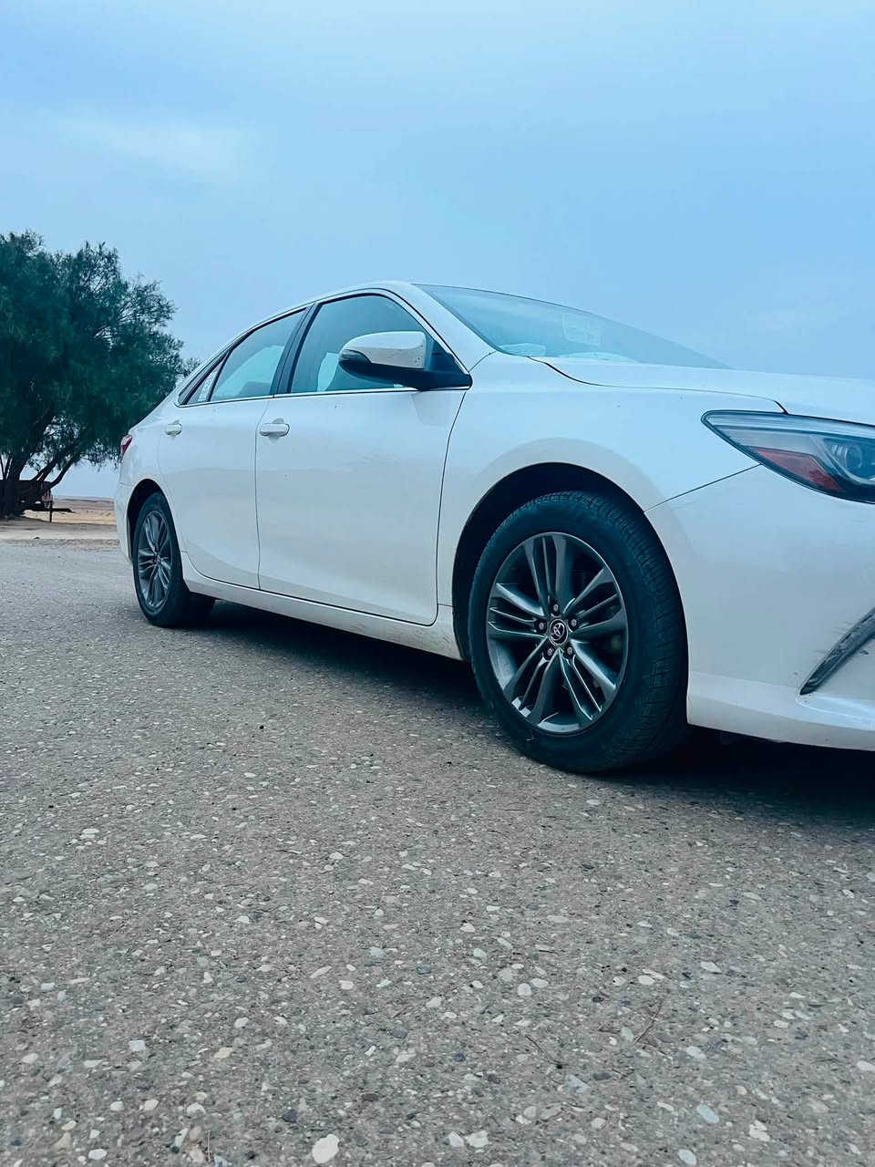 السلام عليكم /كامري لبيع موديل 16 فول مواصفات لمتد موصفات  أفالون ماشيه  124km
بصمة تشغل وابواب. ثلاجه فتحه سقف كير 6نمر شفتات تحكم صندوق كهرباء شاشة كبيره . قفل سرعة .كشن 2 كهرباء 
 تدفئة تبريد كشن . رقم السليمانية  …..  سعر  190

عنوان ديالى المنصورية 
رقم الهاتف ***********
￼
