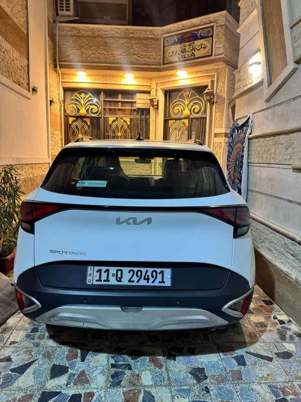 السلام عليكم سبورتج ٢٥ للبيع
ماشيه ٢٤ فول مواصفات كفاله عامه 
السعر ٢٤٨$ وبيه مجال 
مكان السياره بغداد 
رقم بغداد 
***********
