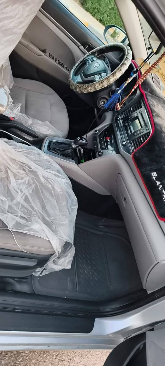 النترا 2017 فول مواصفات رقم بصره بيه قطعتين ع البارد جمالغ مامي وبنيد شي بسيط  مكانه السياره 
ميسان المجر الكبير نقصها رواجز بس كله شغاله ***********
