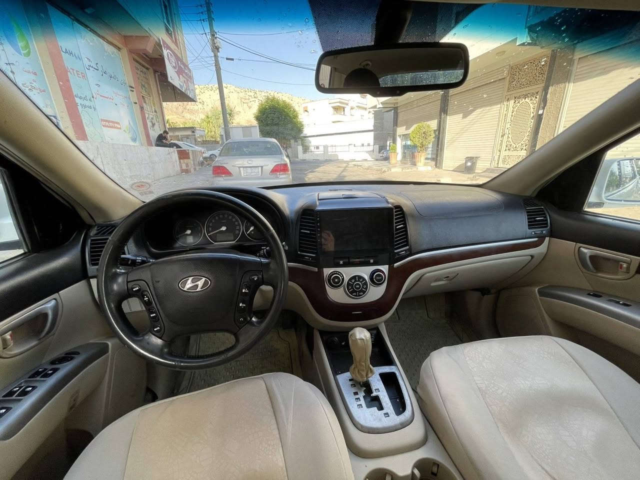 بەناوی خوای گەورە سەنتافی گاز ناوزەرد گێڕومەکینە و تەقەوڕەقە بەشەرت تەبرید ساردوگەرمی بەشەرت سەیارەکە کۆدی بۆ کراوە زۆر لۆکە نوقسانی نییەو هەموو گیانی بەشەرت ژم *********** دار بنديهكان, السليمانية
