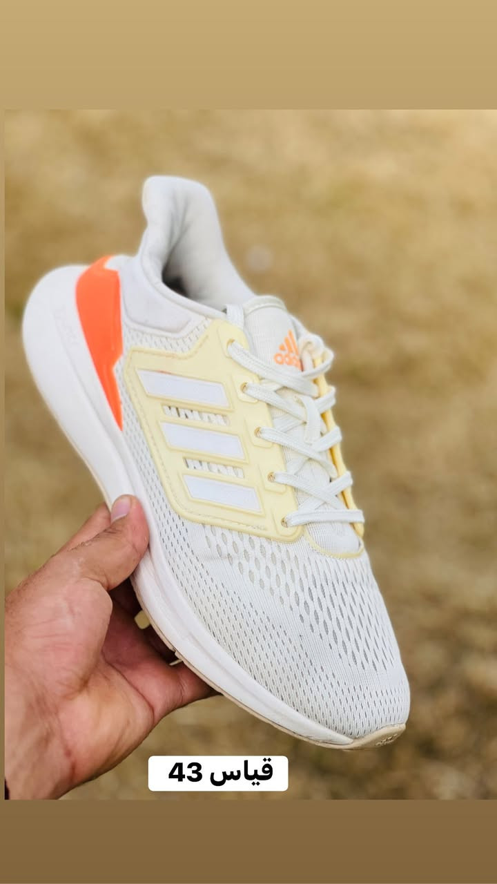 احذيه باله أوربي نضافه 💯 السعر20  الف فقط  واتساب *********** توصيل لجميع محافظات العراق 5 الف
