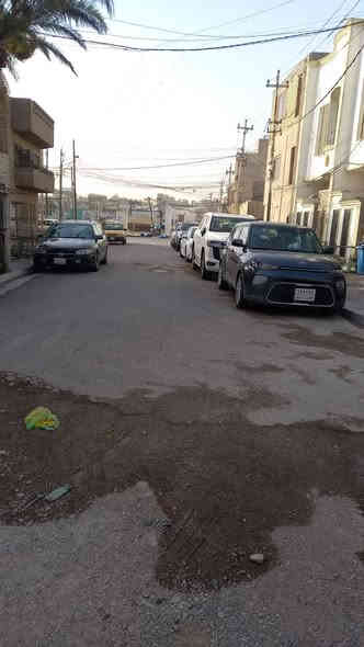 يوجد قطعة أرض للبيع في منطقة الكرادة مساحة ١٢٢ ونص ركن مربع الواجهة ٩وربع وإنزال ١٣وربع قرب حديقة الباندا في منطقة الكرادة موقع مميز شارع عريض ممكن تباع كاملة او نصفيين للاستفسار الاتصال على الرقم *********** علما اني صاحب القطعة مباشرة يعني مو دلال
