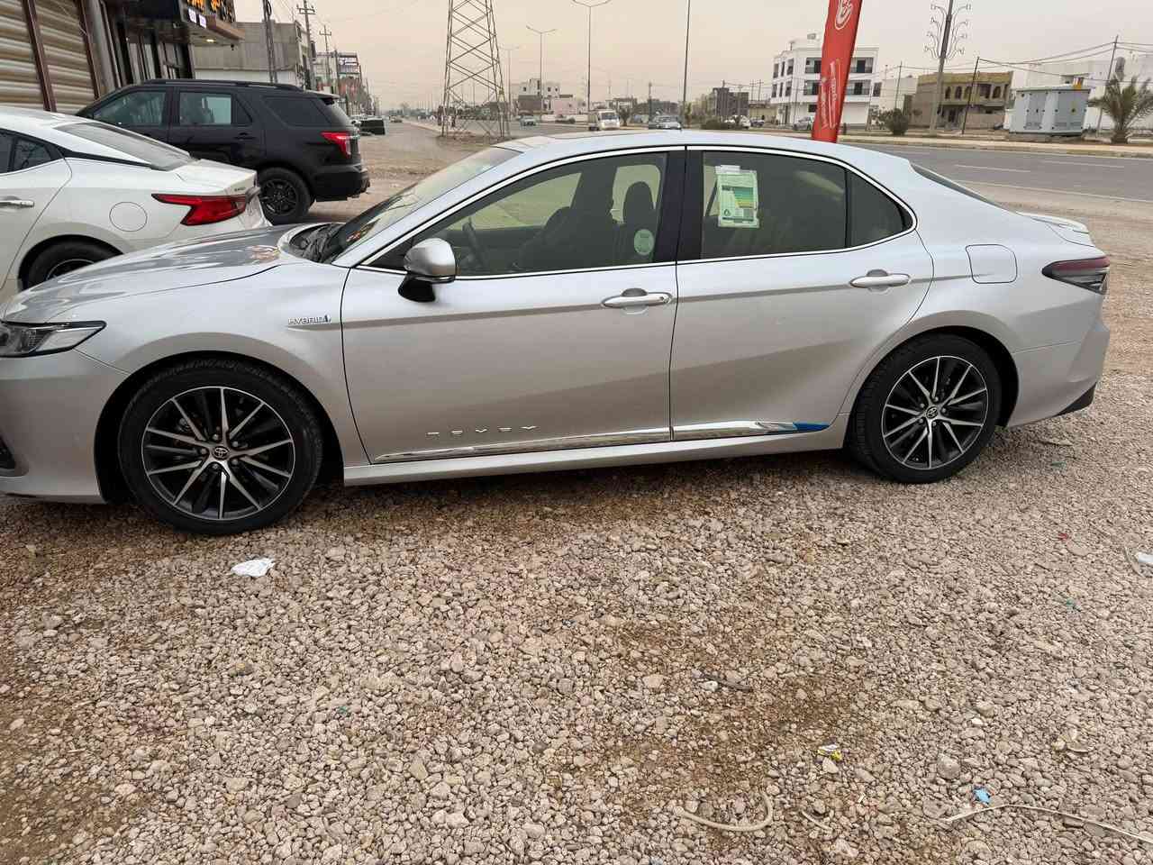 كامري 2023 سلڤر 🩶…..
GLE هايبرد
ماشية 80 الف كيلومتر 
السيارة كفالة عامة رقم بغداد
السعر/ 225 ورقة بي مجال بسيط 
***********
