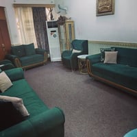 التخم • ساعة نافورة • تمثال