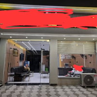 مكتب او محل للايجار (خلو رجل) واجهه المحل ٦ م والنزال ٨ م  يحتوي على م...