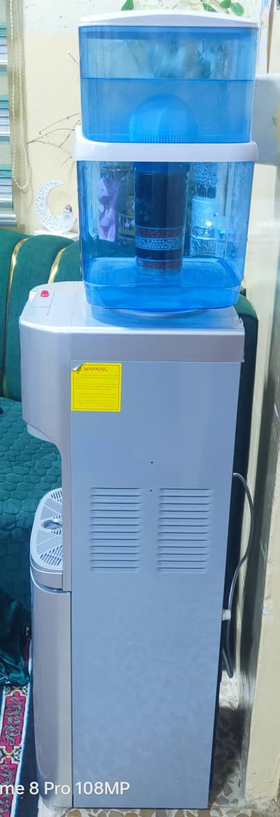 ثلاجة نوع Zogor فول شغل ونضافه تبريد وهيتر مستخدمه اقل من شهر اغراضها كامله لون سلفر  سعر  سعر ١٥٠ مع ضمان سنه


**إذا كنت صاحب هذا الإعلان وتريد حذفه لأي سبب، رجاءا أرسل رسالة إلى الدعم الفني**