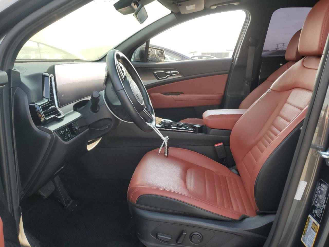 السلام عليكم للبيع
كيا سبورتج ٢٠٢٤ هايبرد وصل عمان العقبة

موصفات 

فول فول للاخير برستج اكس اس 

خمس كامرات محيطية

رادات امامي خلفي

لدات امامي خلفي

كشنات جلد احمر تدفئه تبريد

سترين تدفئة تبريد

بنوراما

شاشه طويلة 

كير ماوس

كامرات داخلية 

ماشيه ٢٤ مايل

لون كري

حادثة بسيط ضربه خلفية بالجنطة فقط بدون دواخل ولا شاصي ويدون ايرباك مدة وصول بغداد عشر ايام للتوصل على الرقم ***********
للملاحظة شباب الي عندة كتاب شهداء لو مال ضباط كلش تفيدة السيارة وبلخير علية
