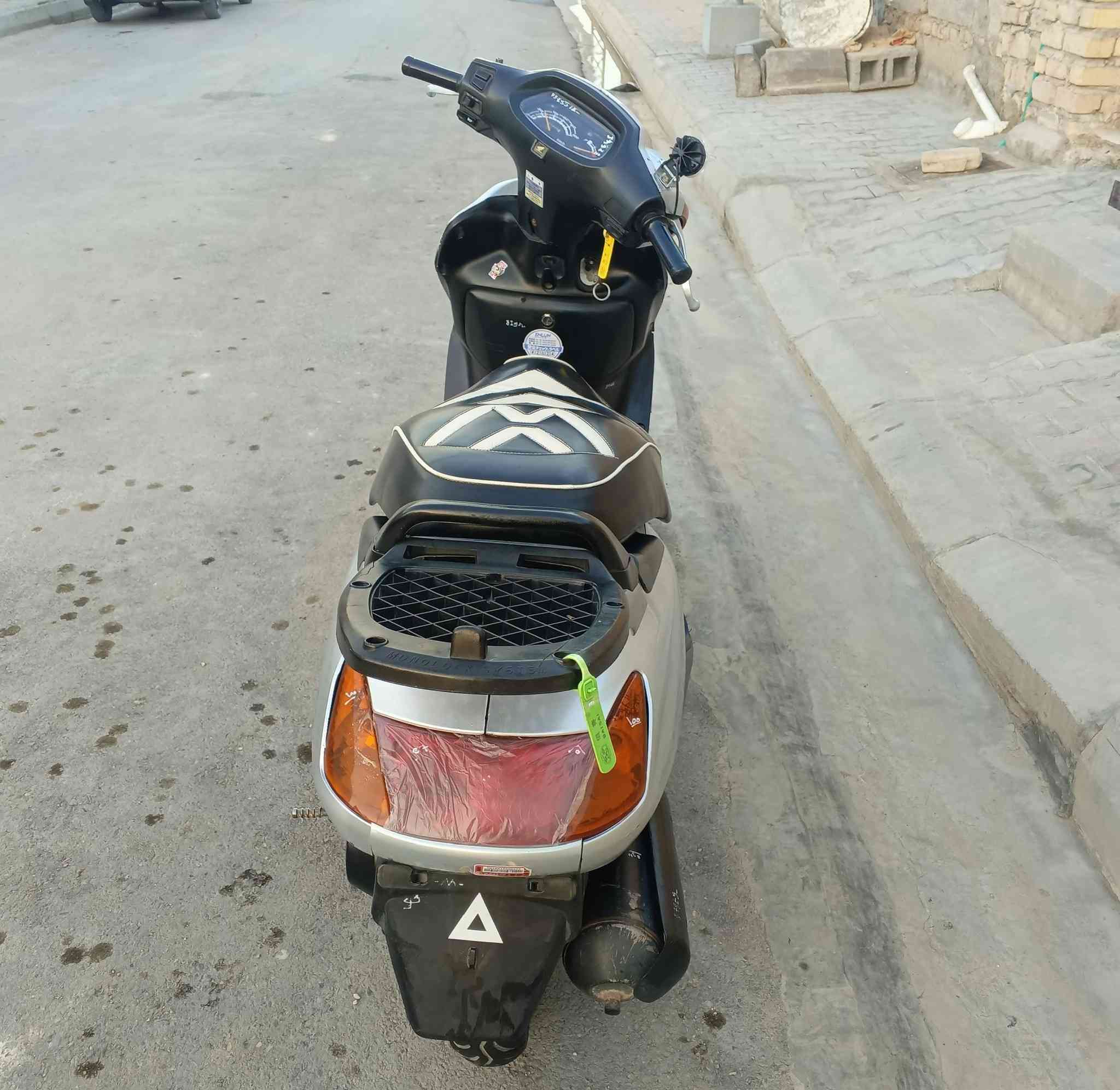 دراجة سبيسي ياباني للبيع مجفتة قبل اسبوع 
كهربائيات جاهزة الدراجة 
السعر 550 وبيها مجال 
المكان انوار الصدر 
***********
