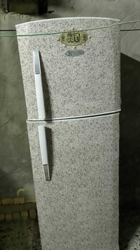 ثلاجة شغالة • دور الضباط • معامل الكاشي