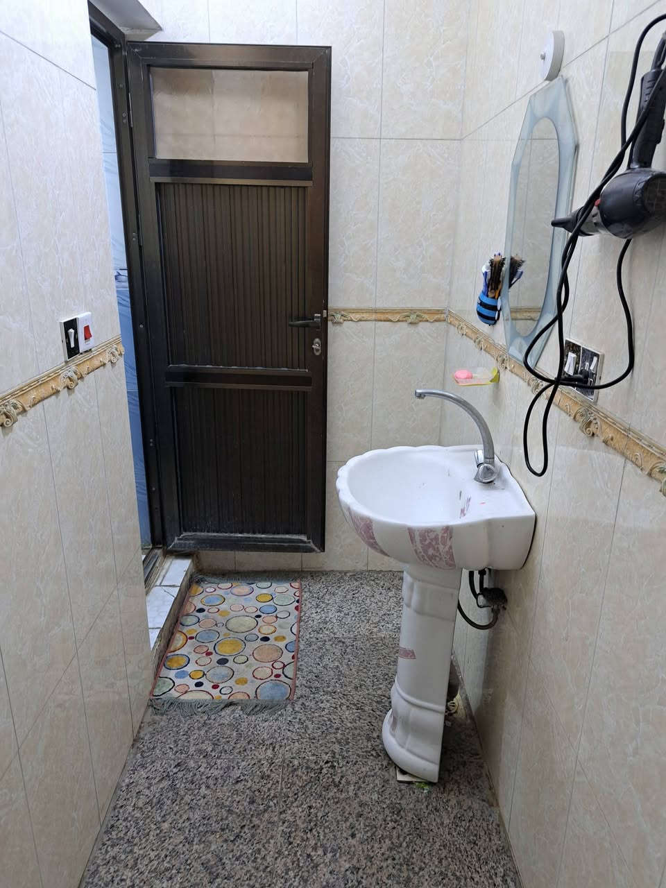 بيت للبيع 150 متر ام نجم شارع 20 قرب المسصوصف الوفاء ***********
