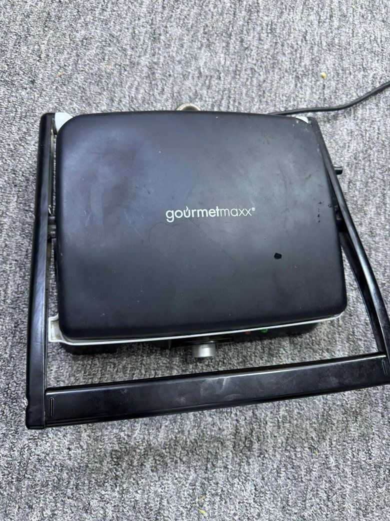 كلمن وسعره باله بريطاني


**إذا كنت صاحب هذا الإعلان وتريد حذفه لأي سبب، رجاءا أرسل رسالة إلى الدعم الفني**