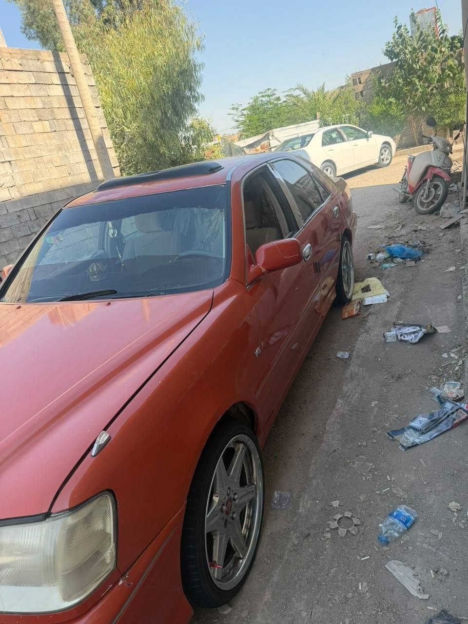 السلام عليكم سياره ملكه للبيع ادوات تخم تايرات جدد مكينه وكير كفاله جديدة عنوان بلد صلاح الدين السعر 30ورقه وبيه مجال رقم ***********
