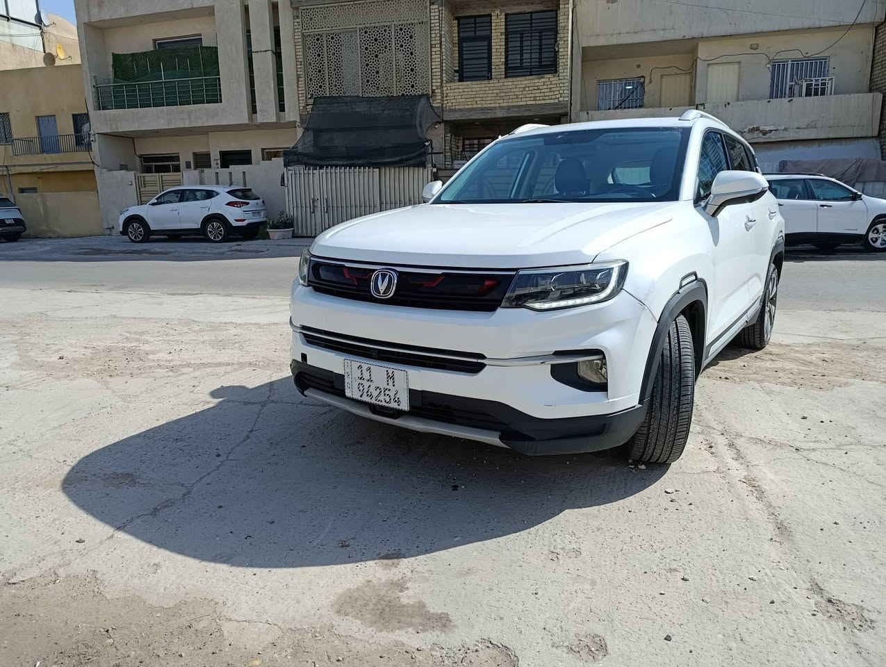 CS35 PLUS للبيع 
موديل 2021
فول مواصفات بانوراما بصمة تشغيل وبصمة ابواب كامرات 360 درجة وبيه بعد مواصفات  كير مكينة صدر بحالة ممتازة حادث باب خلف السايق فقط السيارة جاهزة خير من الله
السعر 100 ورقة بيه مجال 
***********
***********
