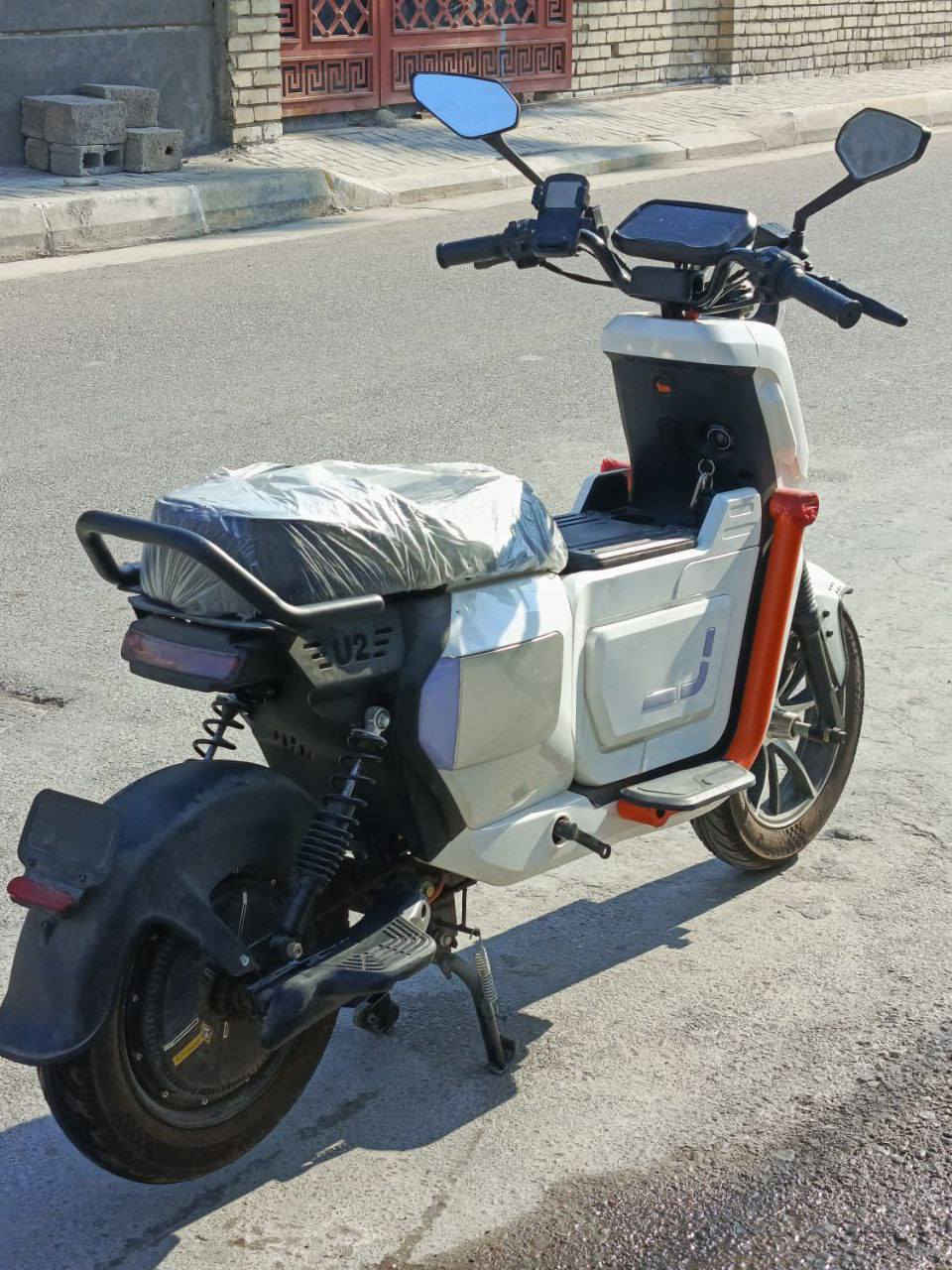 🚲 دراجة شحن U2 للبيع
🔹 الموديل: 2026
🔹 اللون: أبيض
🔹 البطاريات: 6 بطاريات
🔹الملف: 2,000 واط حقيقي
🔹 نضام بك 4 نمر

🔹 الحالة: جديدة
🔹 الاستخدام: أقل من شهر
📍 المحافظة: الأنبار – الفلوجة
📞 للاستفسار: ***********

⚠️ملاحظه: كهربائيات كله شغاله والبريكات هدروليك شغاله خير من الله
