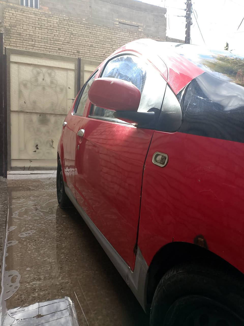 السلام عليكم للبيع جيلي باندا رقم بغداد موديل ٢٠١٣ استخدام شخصي فقط السياره نظيفه وجهازه من كلشي صدر جديد كهربائيات كامله مواصفات
شاشه 
بلوتوث 
USP 
كير ومحرك خيرا من الله  بيه معجون على كد قطعه بلباب الخلفي جدا صغيره التبريد شغال فقط ليك بيه باقي السياره مكفولة وبيه زوج تايرات جدد باسمنه تحويل ثاني يوم 
السعر ٤٥ بيه مجال بسيط للاستفسار الاتصال على الرقم ***********
