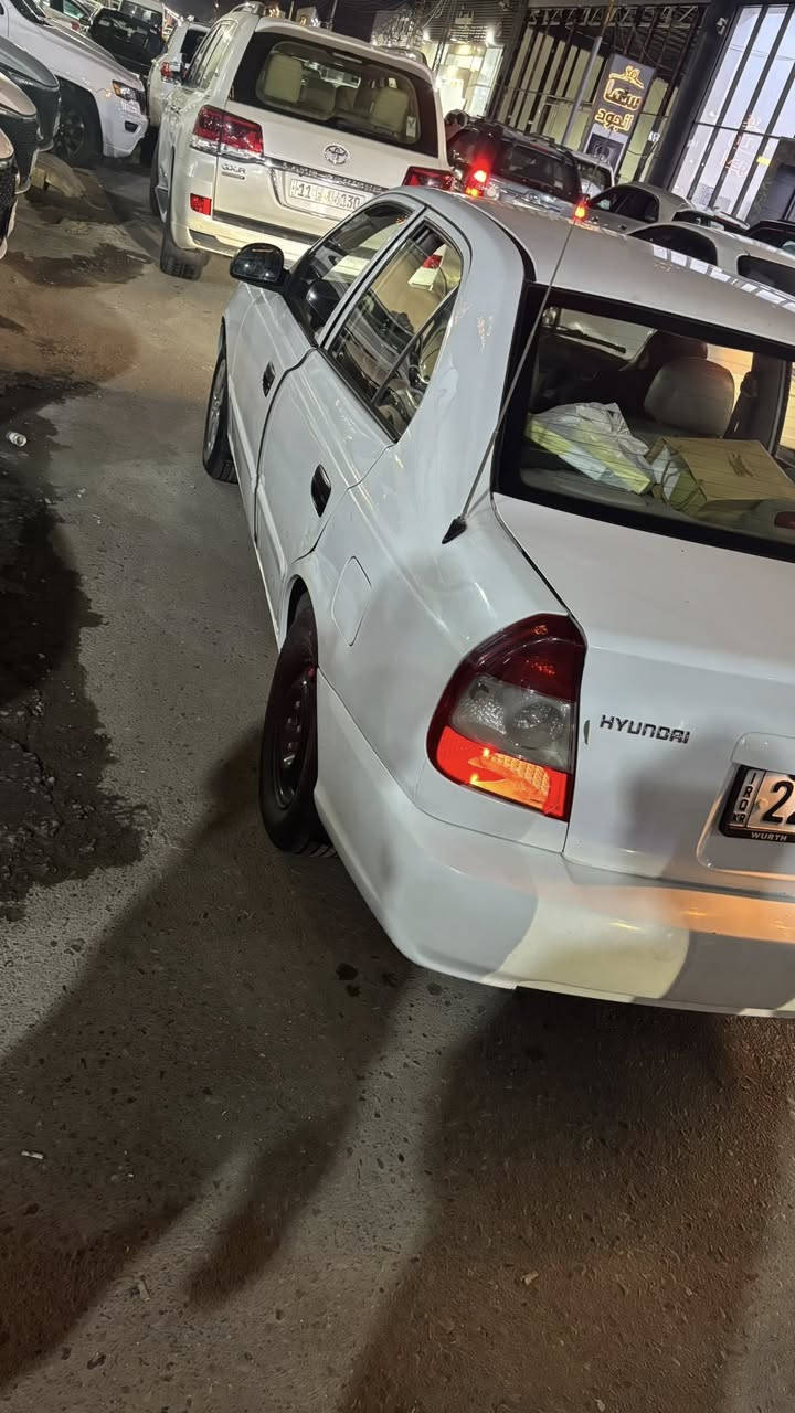 سلام عليكم فيرنا ٢٠١٠للبيع كير عادي سياره باسمي لا وكاله ولاباسم شركه تحويل ثاني يوم مكاني بغداد يرموك سياره بيها طخات وبيها باب صبغ والباقي كفاله ***********
