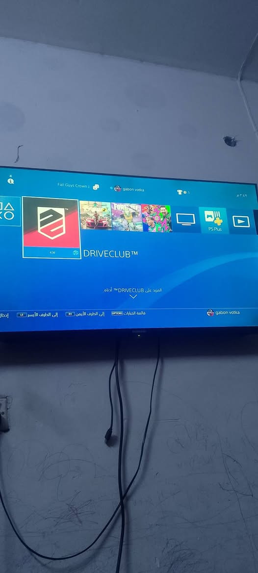 السلام عليكم بلاي فور سلم للبيع ويا 4 اقراص وكرتونه جهاز لوك ستيكر العنوان بغداد الدوره ابودشير السعر250 وبمجال قليل ***********
