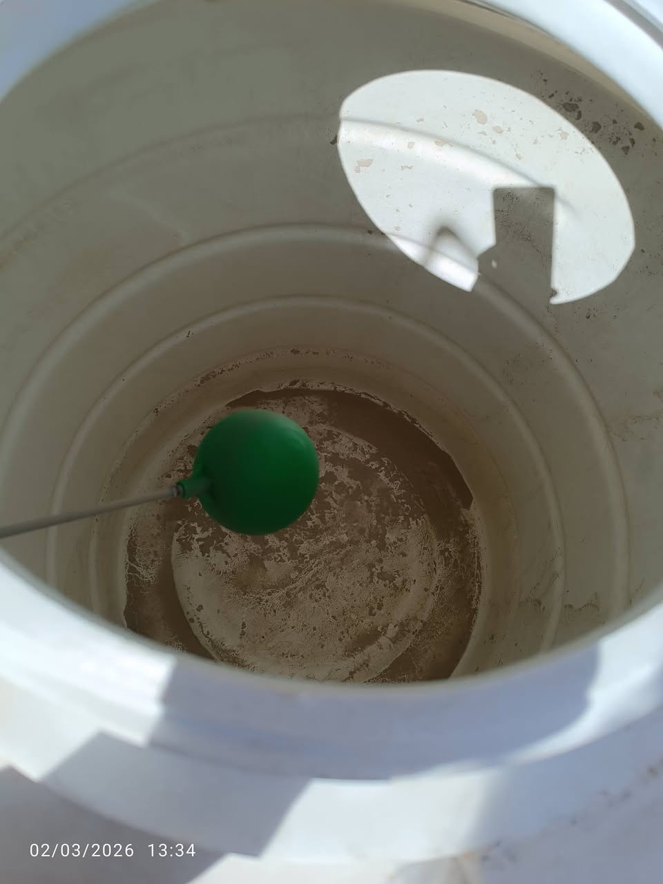 السلام عليكم للبيع خزان ماء عدد2واحد سعة 1000لتر والثاني 500لتر نظيفات استعمال قليل  الاستفسار اكثر الاتصال على الرقم ***********
