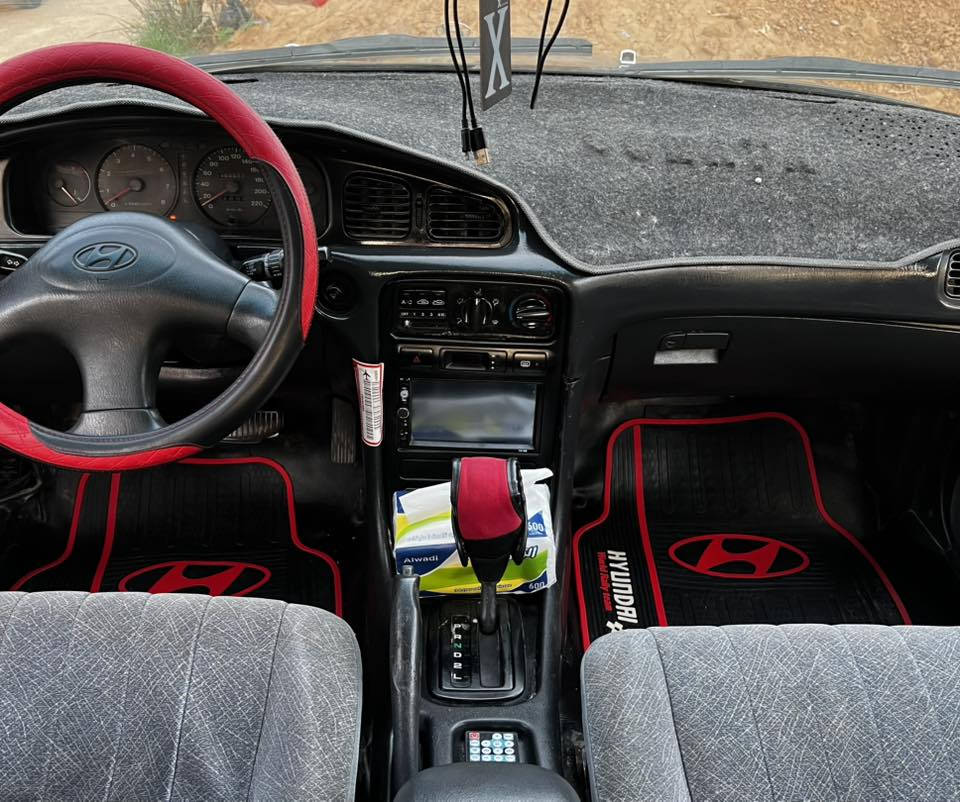 سوناتا 2 كير اوتو كير ومكينة بشرط سنوية بأسمي  لل31 رقم ديالى انكليزي سيارة كلش نظيفة تخم تاير جديد الف متصرف عليها المكان ديالى الخالص السعر 48 وبيها مجال ***********
