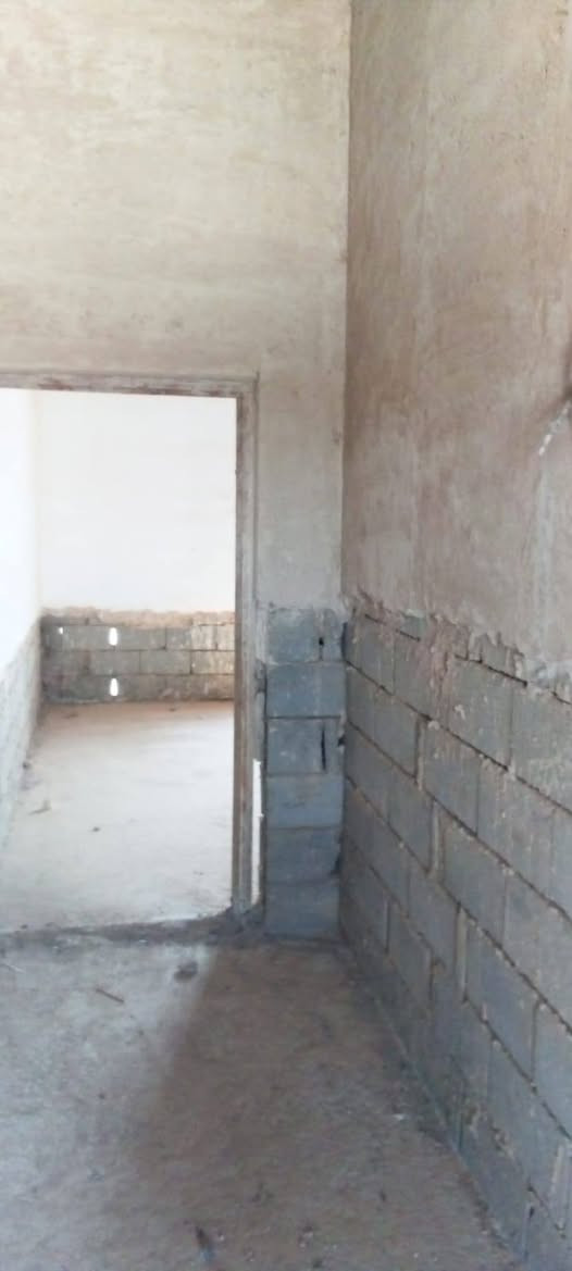 دار البيع هيت حي البكر القربي السعر 20 المساحه 400  ***********
