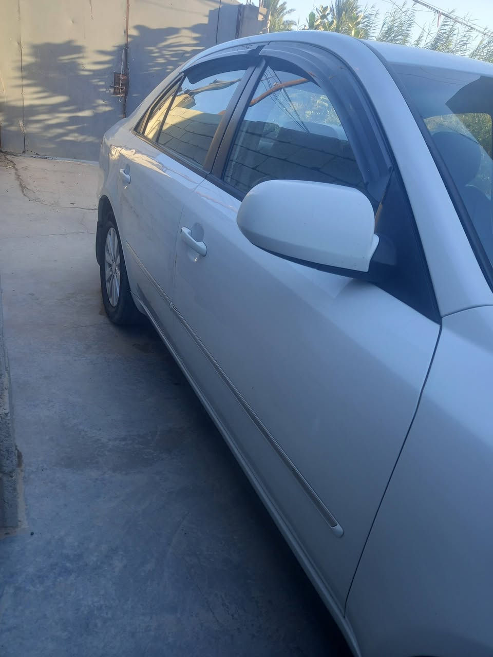 سوناتا 2009 وارد كوري خط واحد كير 5 نمر تبريد ثلج 2400 مكينة السونار موجود بالصور سيارة بأسمي 
السعر 112 وبيها مجال 
***********
