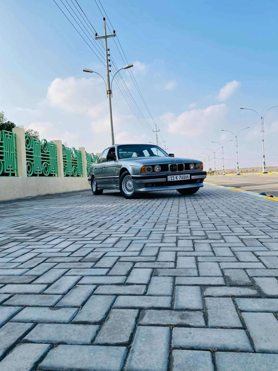 BMW مديل1988 
حجم535 
محرك كير كفاله ترايك شرط200
حداديه حلوه 70 بل ميه
رقم جديد سنويه باسمي 2029
صبغ عام جماليه مكفوله من ضربه قويه سياره شوف العين نصبه تخبل 
بيها كزوز تفصال صوت رياضي كلش حلوو مكان سياره بصره ام قصر
65 وبيها مجال
تواصل ستفسار *********** وتساب او تصال
