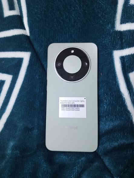 سلام عليكم جهاز X9d5G ممستخدم اسبوع مع حافضة وغراضه كاملة السعر 350 العنوان مدينه الصدر***********
