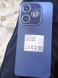 نفنكس هوت 40 برو الذاكرة 256 السعر 130 وبي مجال مكاني بغداد العبيدي 07...