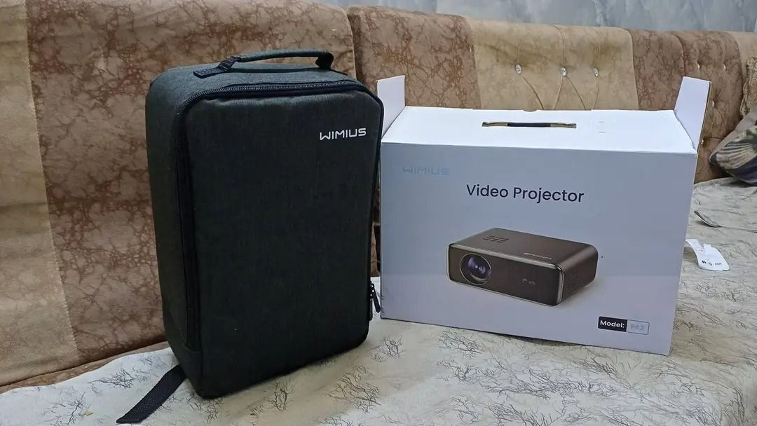 عملاق الأداء والعرض من wimius يعني راح تشمر البلازما وتعيش اللحظه مناسب جدا للمدارس والمعاهد وإلقاء المحاضرات مناسب جدا للألعاب ومشاهدة الأفلام والفيديوهات مناسب جدا للرسامين والتصميم والتخطيط

Auto focus اوتو  فوکس

ألوان تلفزيونيه ممتازه

اللومنز 35.000 & 700 ANSI

واي فاي 52.4

بلوتوث 5.2  Bluetooth

سماعات داخليه ستيريو

نظام تصحیح تلقائي لزاوية السقوط 60 يعمل بوضوح في النهار ولا تحتاج الى تعتيم

التباين 20.000:1

حجم العرض يصل ل 6 متر يعمل على الهاتف أندرويد و IOS يمكن ربطه مع الستلايت او الحاسبة او بلي ستيشن منافذ الجهاز متكامله وموضحه بالصور 
سعر اقل من سوك 100 الف توصيل متوفر 
واتساب ***********
