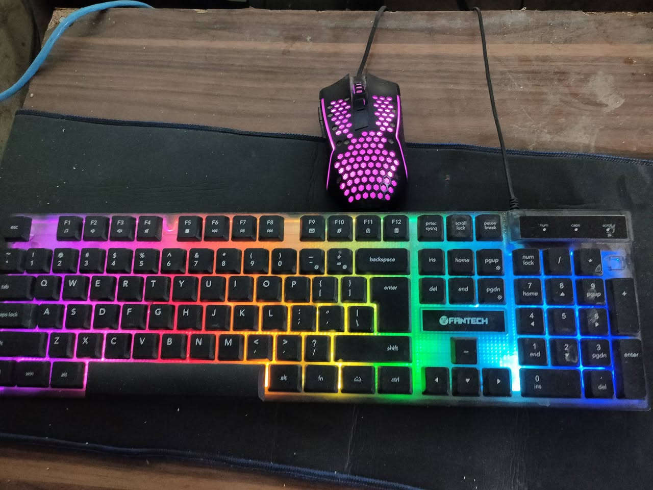 البيع او مراوس ب كيس مواصفات ب صوره
كيس و ماوس و كيبورد و يوبي اس 
عنوان بغداد مدينه متواجد خاص


**إذا كنت صاحب هذا الإعلان وتريد حذفه لأي سبب، رجاءا أرسل رسالة إلى الدعم الفني**