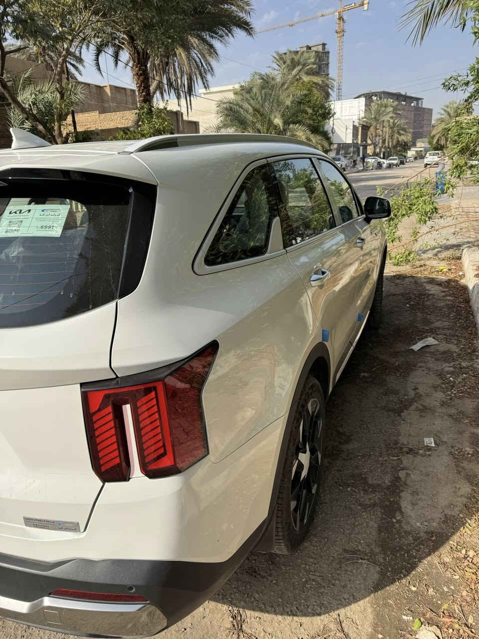 سلام عليكم سورنتو موديل 2025 اربعه سلندر شركة المجموعة الدولية ام الضمان والدهن على الشركة سيارة ماشيه 7000كيلو جديدة من الشركة اخذة زيرو
مواصفاته ويل جبير حجم 20 تبريد منفصل كشن كهرباء جنطه كهرباء تشغيل عن بعد وبعد بيه مواصفات السورنتو المعروفه جديدة وبسمي ورقم بغداد ***********
