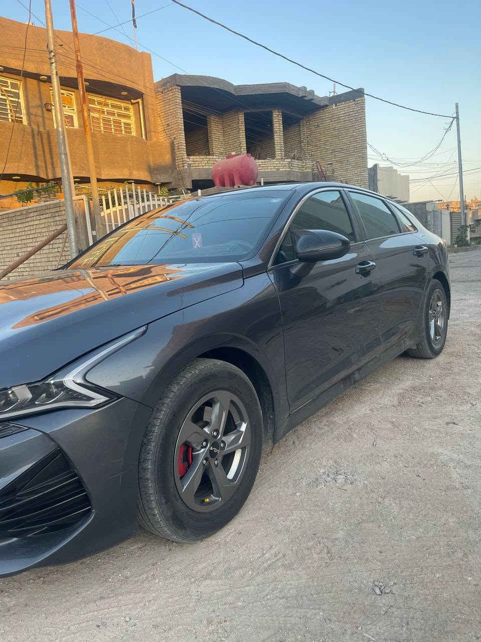 السلام عليكم سياره K5 للبيع السياره نضيفه جاهزه من كلشي ضربتها موجوده بل صوره مواصفاتها حساسات بل مري كامره خلفيه بصمه تشغل عن بعد سياقه ذاتيه مثبت سرعه تحكم ستيرن محرك 1600 تيربو رقم اربيل تحويل مباشر العنوان بابل الحصوه
للاستفسار التواصل واتساب او اتصال ع الرقم ***********

