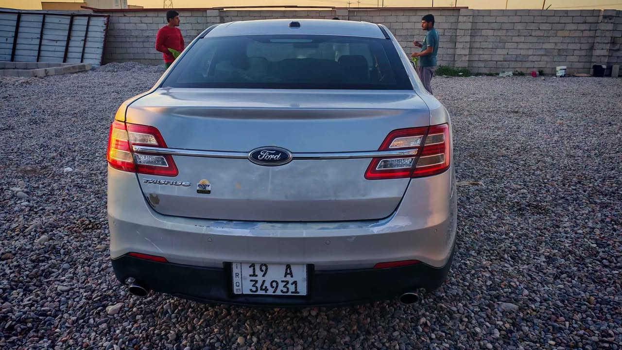 فورد تورس
موديل 2013
مصبوغة حزام وجاردة مثل ما واضح بالصور
السعر 75 وبيهة مجال للشراي
رقم الهاتف ***********
و مو شراي لا يتصل الخالص, ديالى
