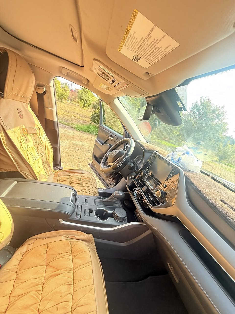 السلام عليكم
تويوتا هايلندر 2022 رقم بغداد بأسمي

 للبيع  

 مواصفات فول 

 محرك 6 سلندر

7 راكب

دخول ذكي

 كرسي كهرباء

 تبريد مركزي  3 قطع منفصل بيانو

 بصمة تشغيل

 رادار امامي وجانبي

 نقطة عمياء

تحديد مسار

 توقف ذاتي 

شاشة كبيرة لمس

كامره

دشبول ديجتال

هندبريك كهرباء

 ماشية  65الف قابل  (وارد  امريكي سيارة بس دعاميه) السعر320وبيها مجال 

 للاستفسار أ
***********
