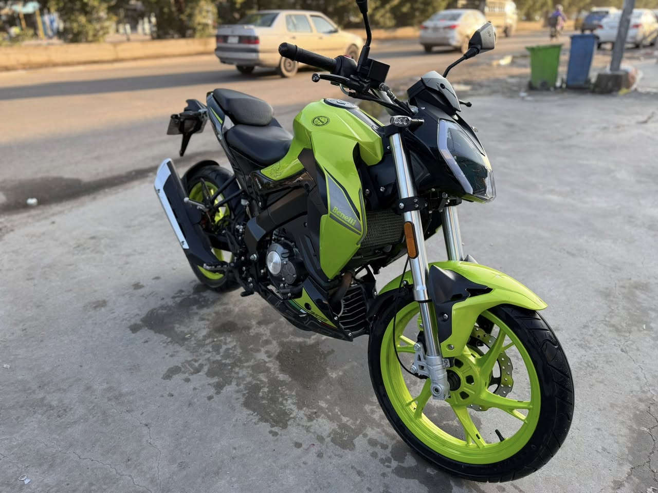 السلام عليكم بينيلي 180sرقم بغداد الدارجه كامله مابيه اي نقص طالعه من الشركه 23 الدراجه بغداد البياع 
السعر 3 ملايين
***********
