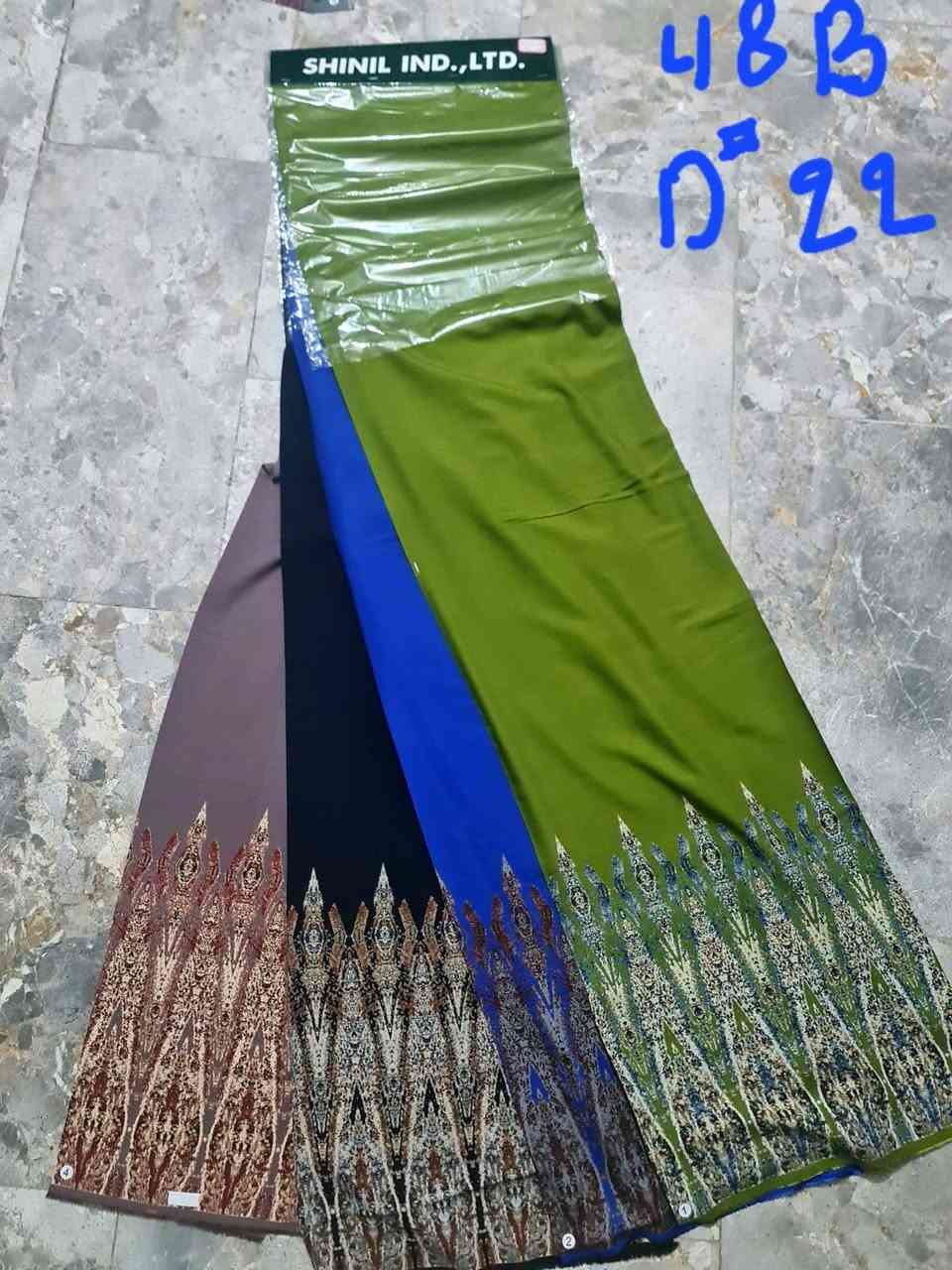 السلام عليكم 
كشمير ايطالي مشجر 
موديل جديد 
مترين ونص 
5000
توجد خدمة توصيل 
***********
